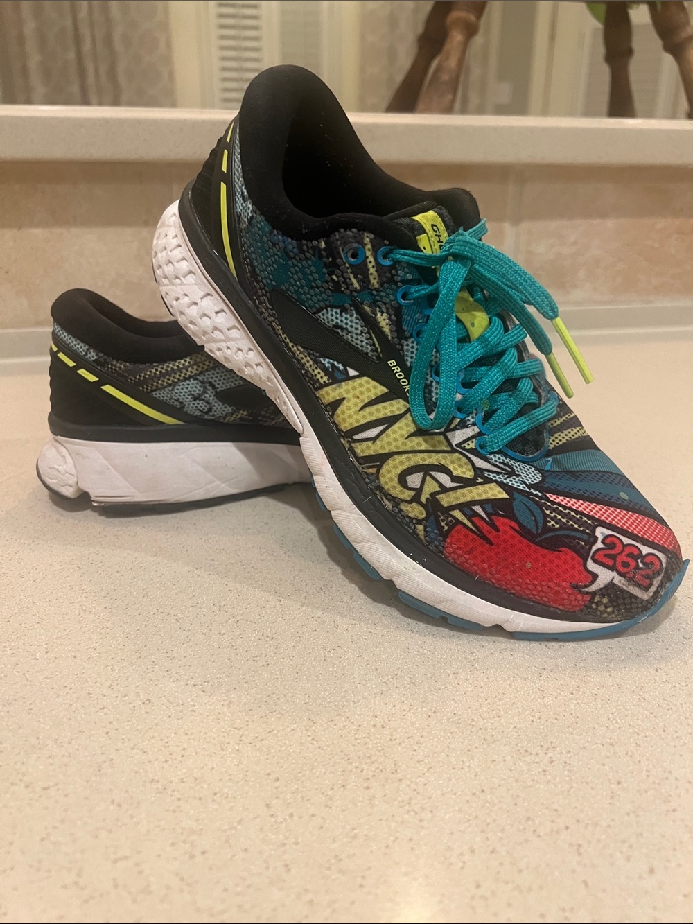 Brooks NYC mGhost 11 multicolor pop art Sneakers - size 7 1/2 limited edition